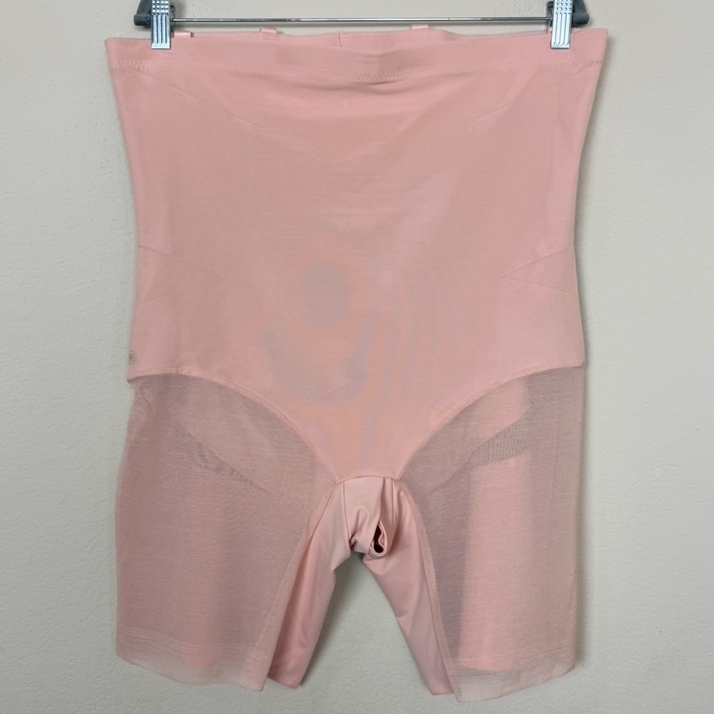 Honeylove Women's‎ Superpower Shorts Peach Pink
Compression Flexible Boning